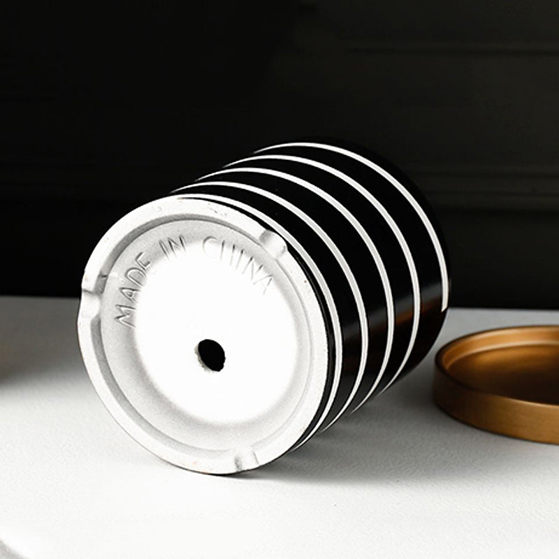 'Straight Around' ceramic flower pot with saucer